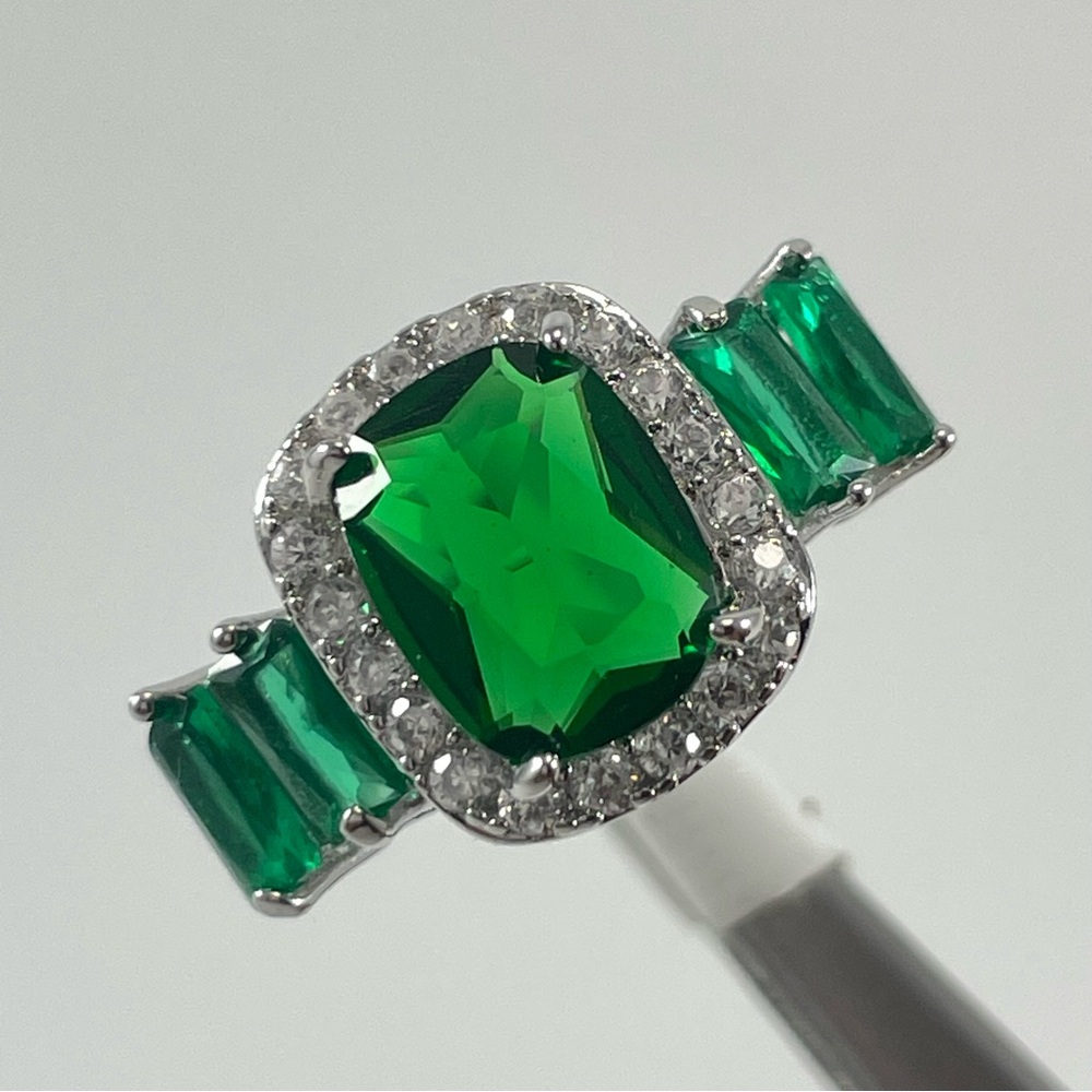 Rings Women’s Jewelry Statement Radiant Halo Cut Green Emerald CZ Silver Plated
